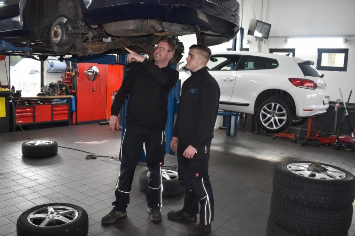 Reparaturen - Stauske Fahrzeugtechnik